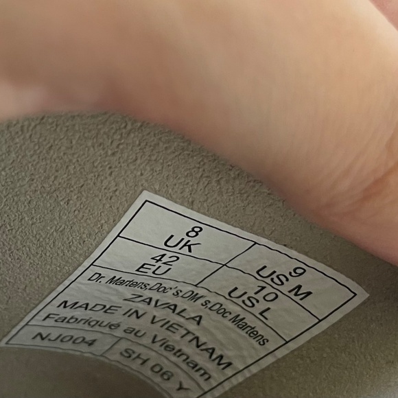 Doc Martens ‘ZAVALA’ Boots - Picture 2 of 2